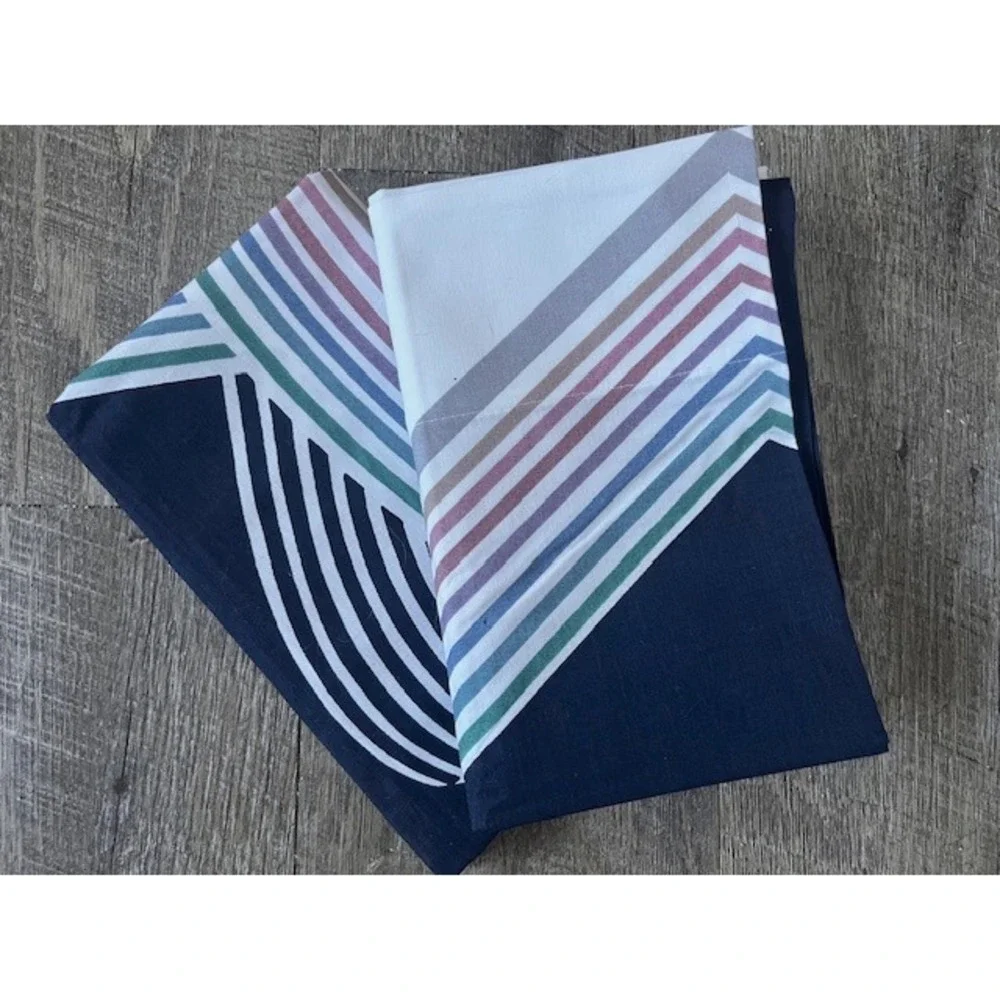 2 Vintage Standard Size pillowcases, New York Ribbon‎ Stripe, Wamsutta, navy